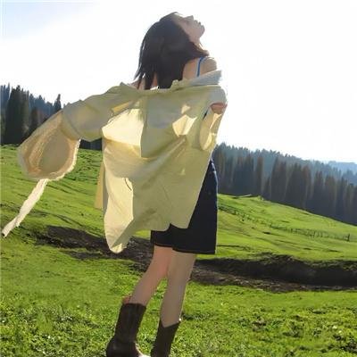 踏浪女人